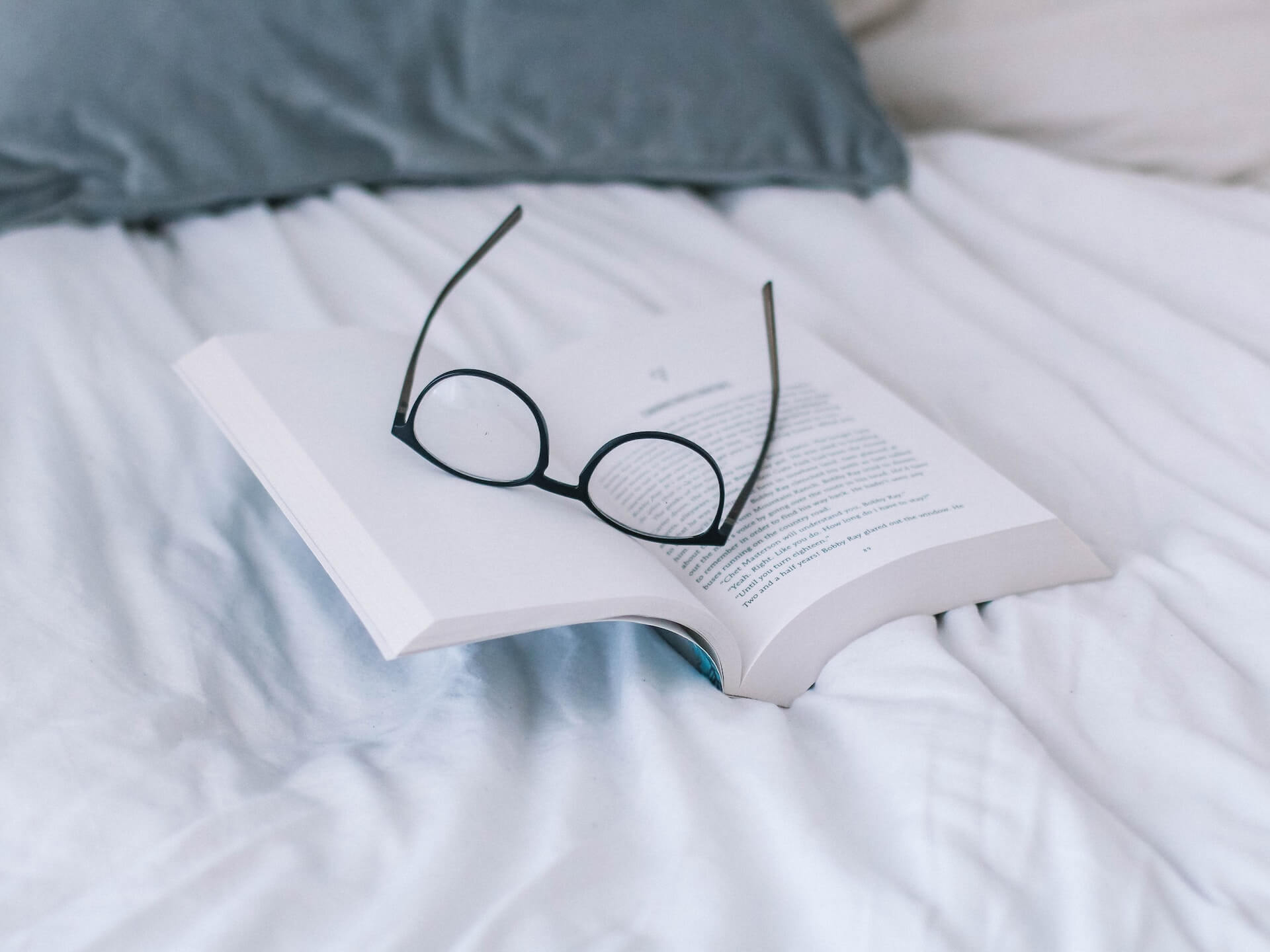 Photo-Quality Books vs Reading Books: Which Is Best for Me?